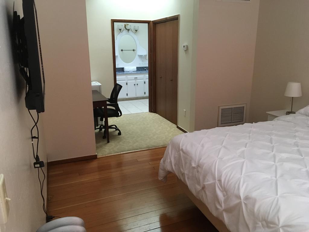 Hotel Burgess Reedley Zewnętrze zdjęcie