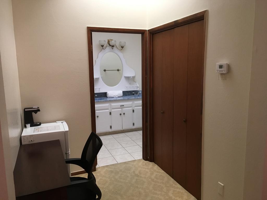Hotel Burgess Reedley Zewnętrze zdjęcie