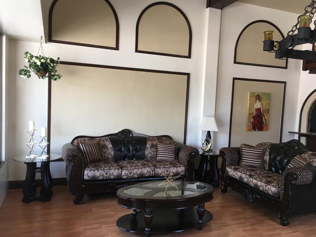 Hotel Burgess Reedley Zewnętrze zdjęcie