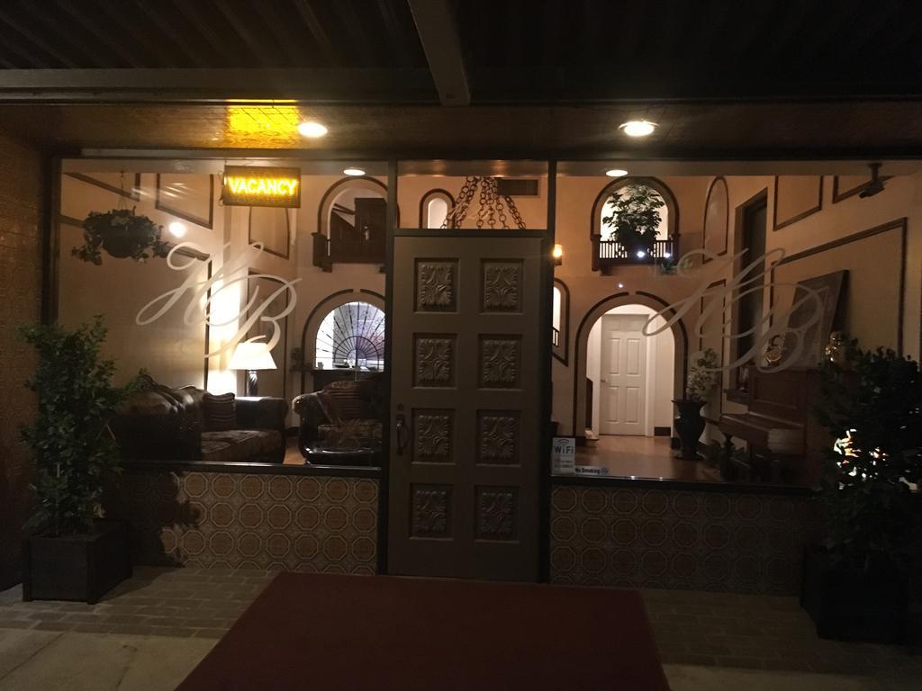 Hotel Burgess Reedley Zewnętrze zdjęcie
