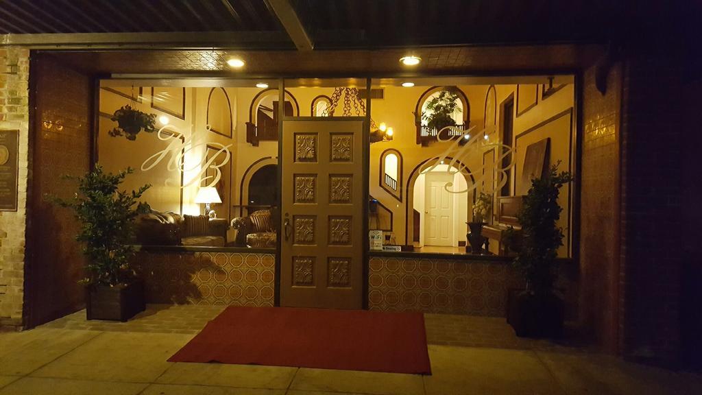 Hotel Burgess Reedley Zewnętrze zdjęcie